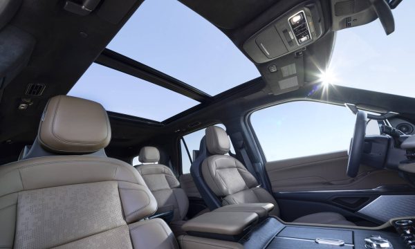 630092-lincoln-navigator-2025